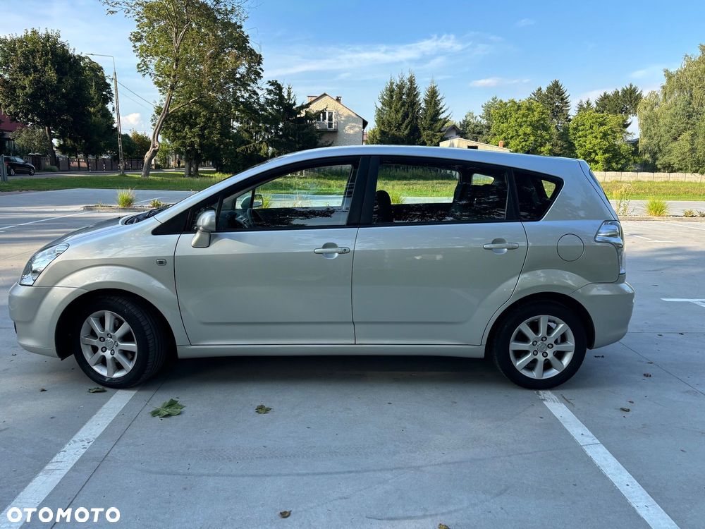 Toyota Corolla Verso - 6