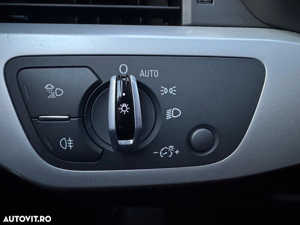 Audi A4 2.0 TDI S tronic - 19