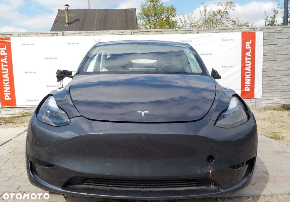 Tesla Model Y RWD - 4