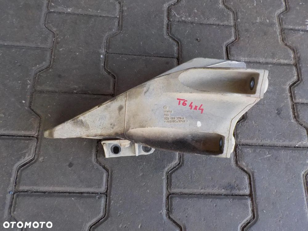 VW T6 2.0 TDI 4MOTION ŁAPA UCHWYT SILNIKA 7E0199370A - 1