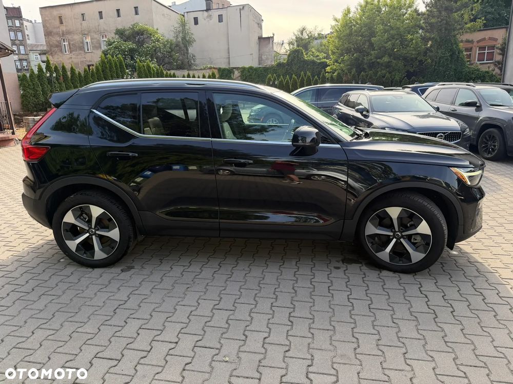 Volvo XC 40 B5 B AWD Ultimate Bright - 11