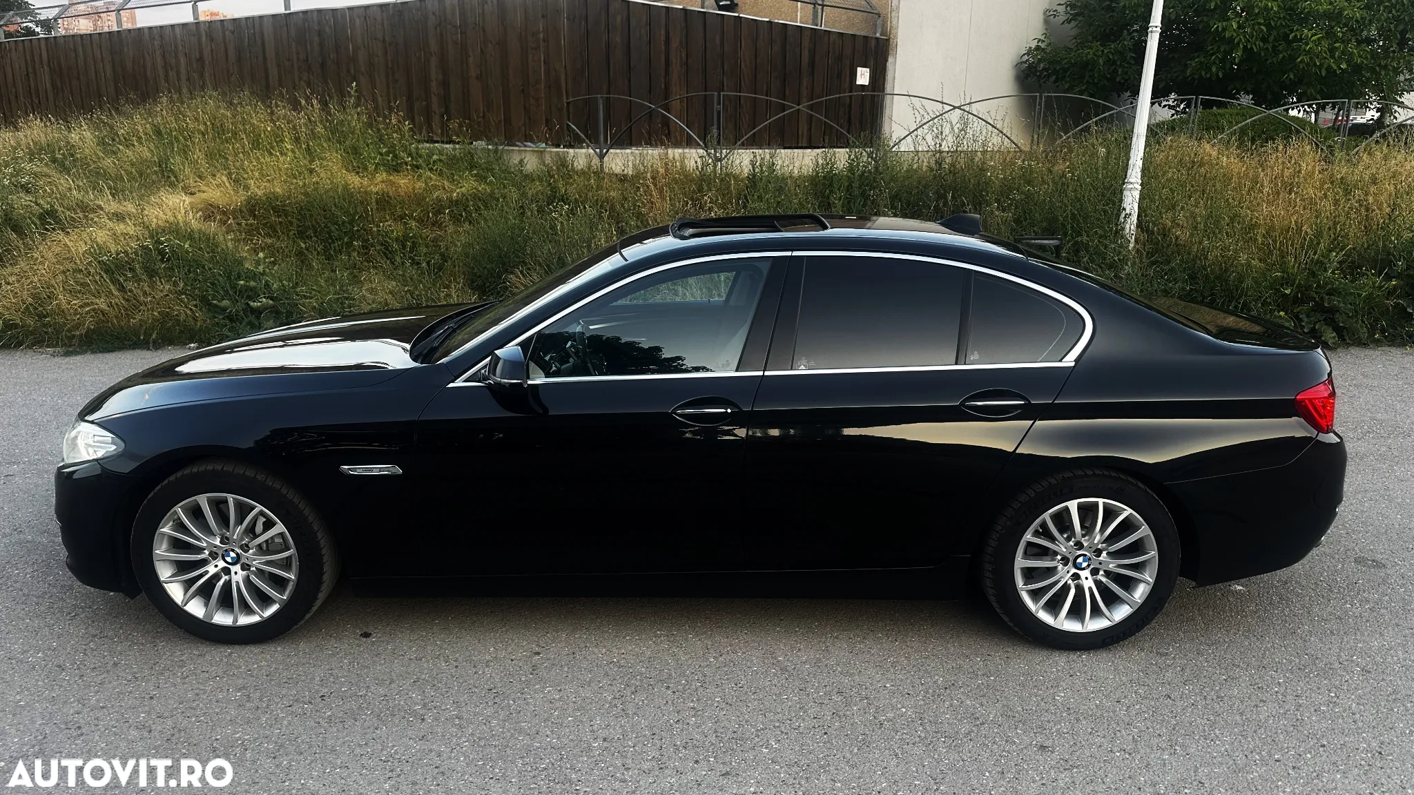 BMW Seria 5 525d Luxury Line - 26