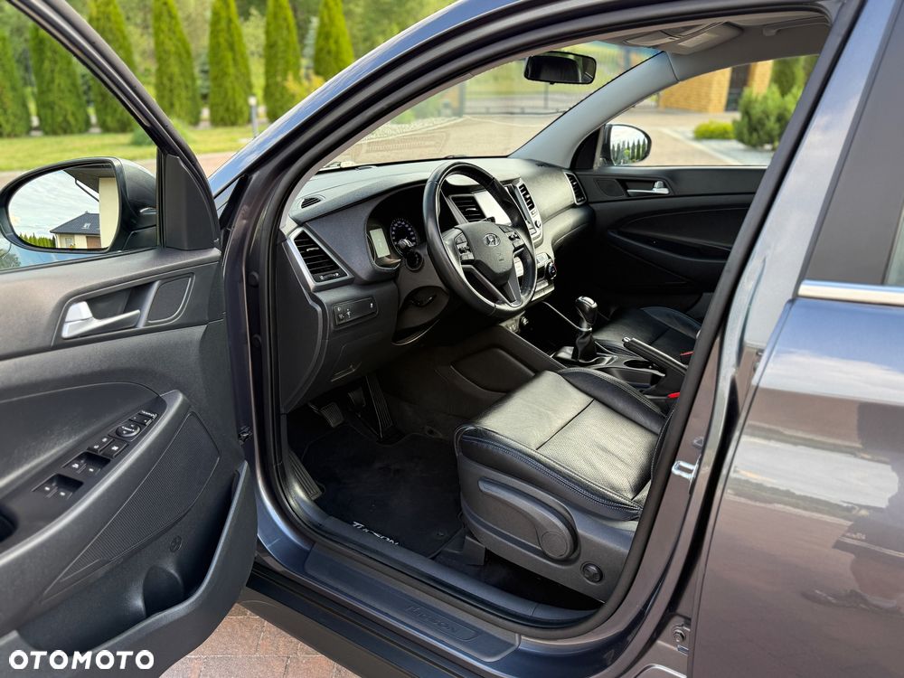 Hyundai Tucson blue 1.6 GDi 2WD Navi - 17