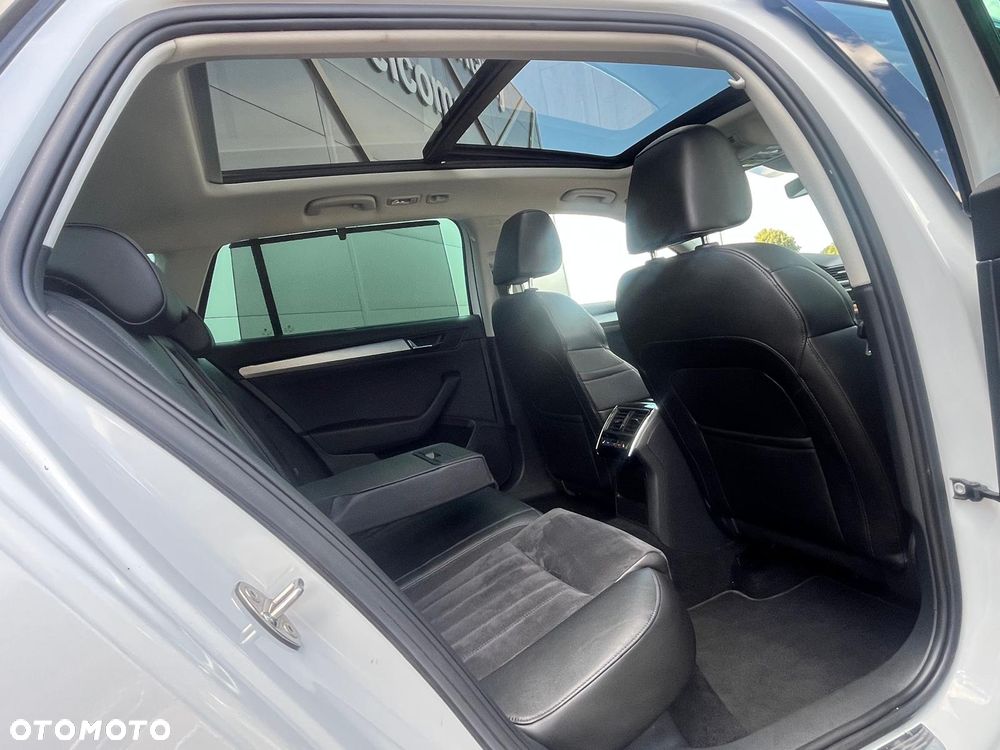 Skoda Superb 2.0 TSI 4x4 DSG Style - 29