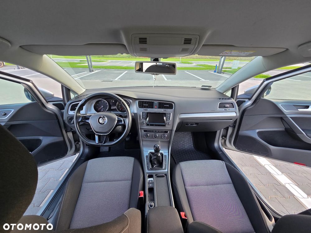 Volkswagen Golf 1.2 TSI BMT Trendline - 11