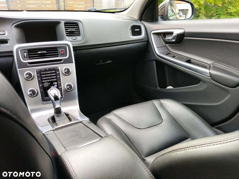 Volvo V60 - 16