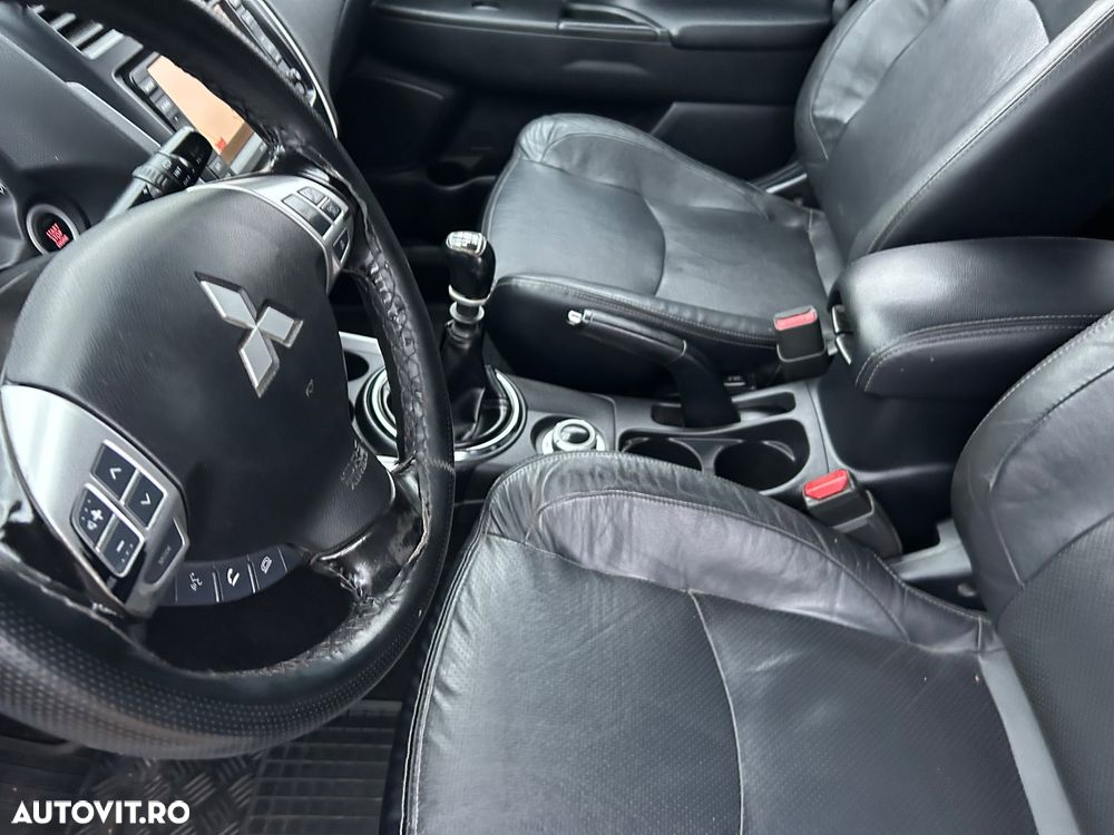 Mitsubishi ASX 1.8 DI-D 4WD Intense - 17