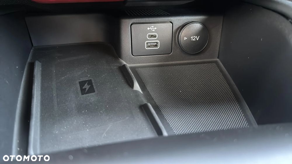 Ford Kuga 2.5 FHEV FWD ST-Line X - 36