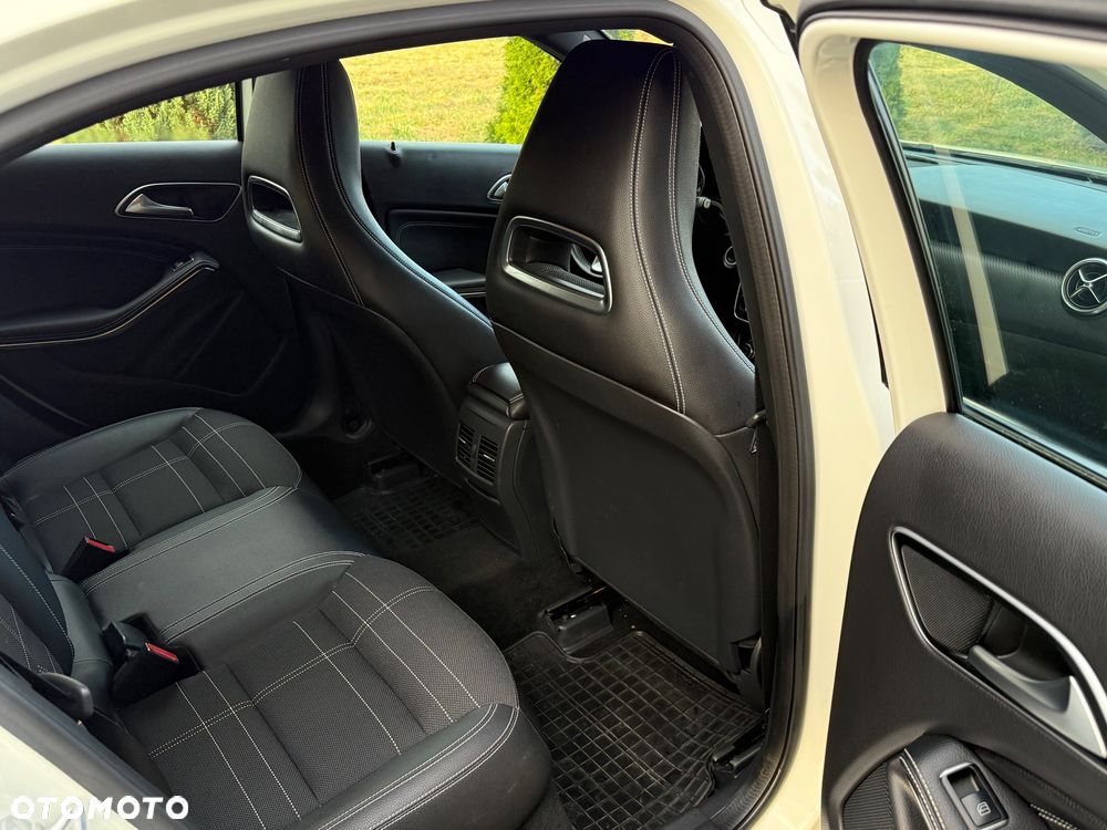 Mercedes-Benz Klasa A 220 d 4Matic 7G-DCT - 19