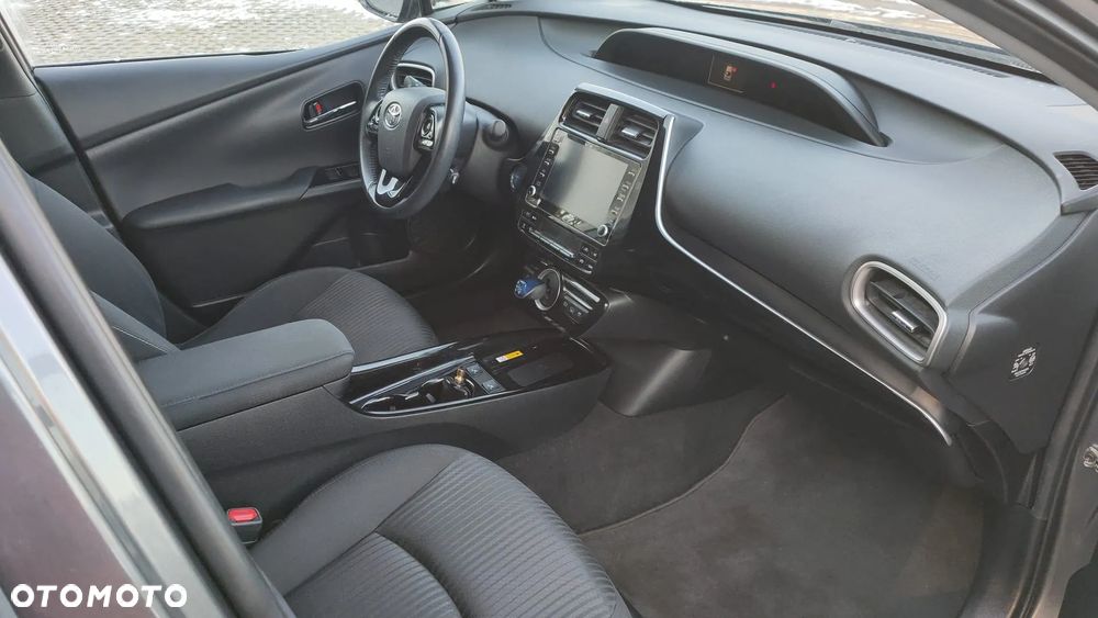 Toyota Prius 1.8 Hybrid Executive - 11