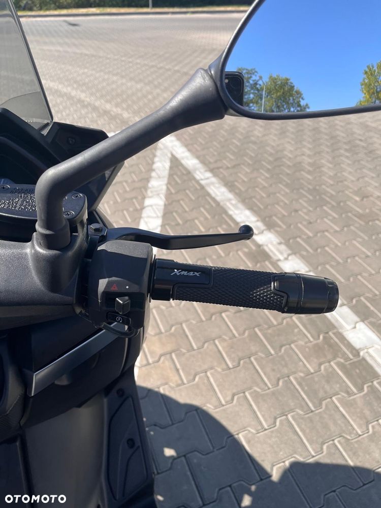 Yamaha X-max - 9