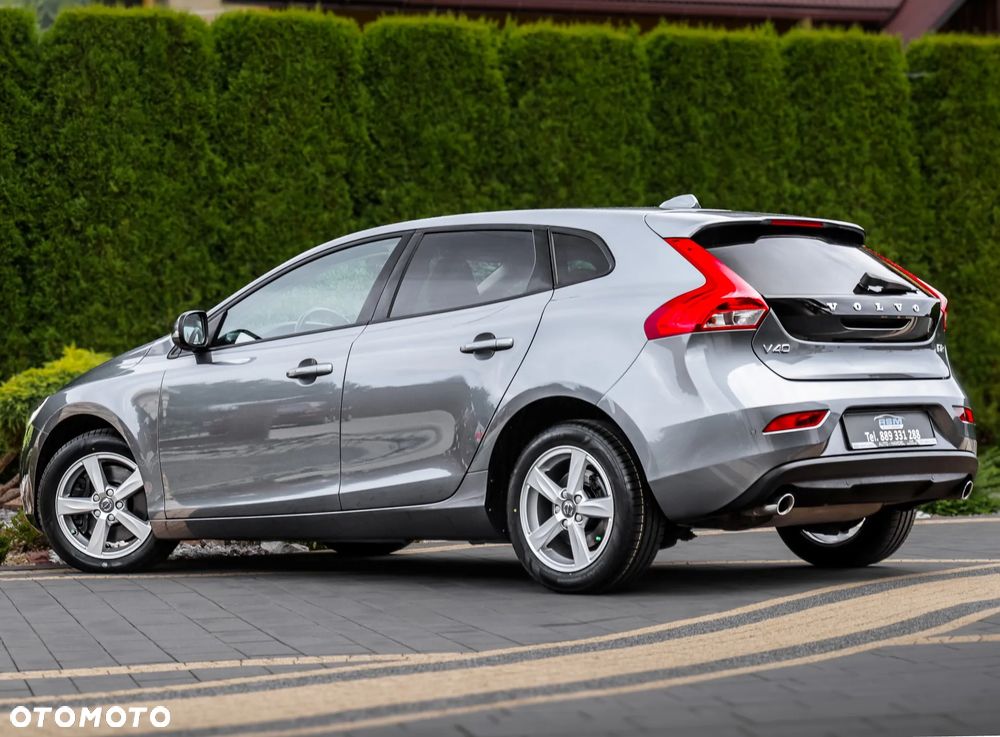 Volvo V40 D2 Drive-E Momentum - 7
