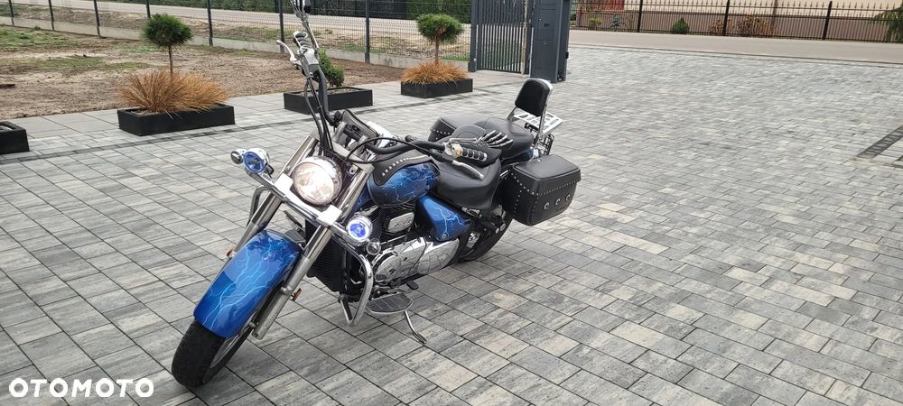 Suzuki Boulevard - 2