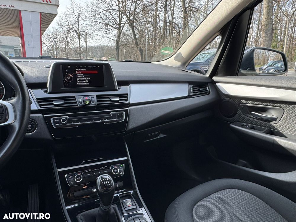 BMW Seria 2 218i - 19