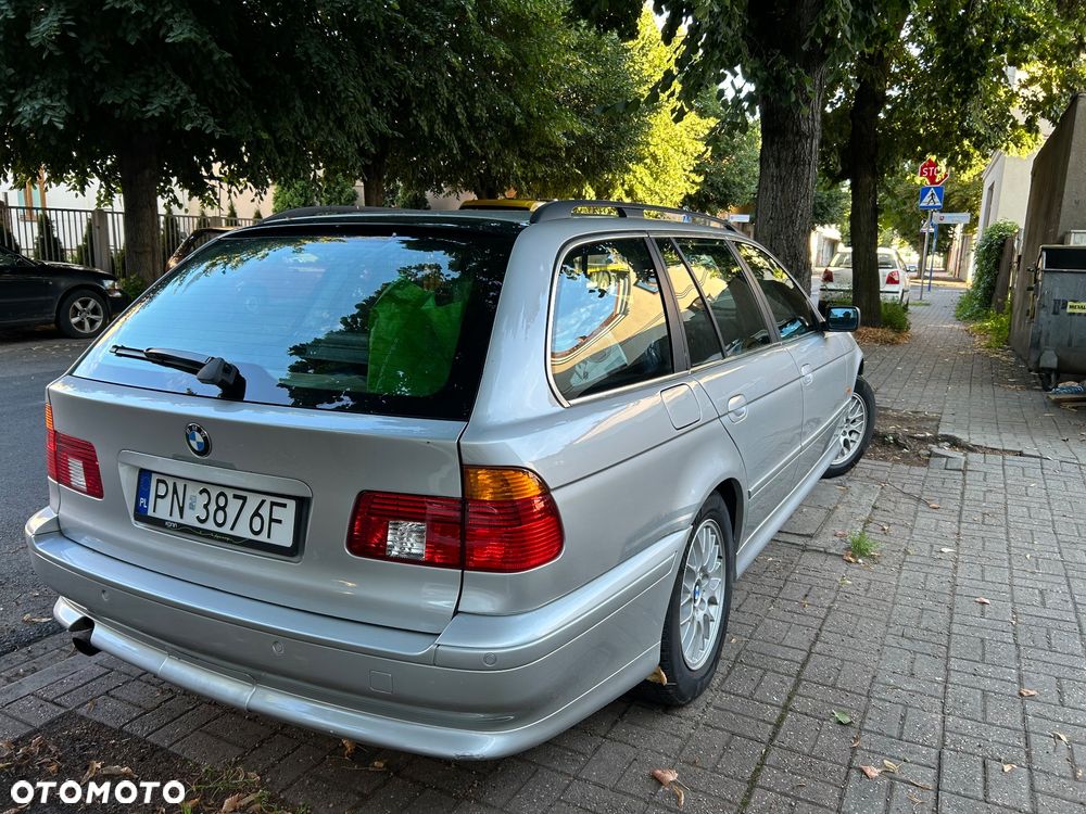 BMW Seria 5 520i - 3