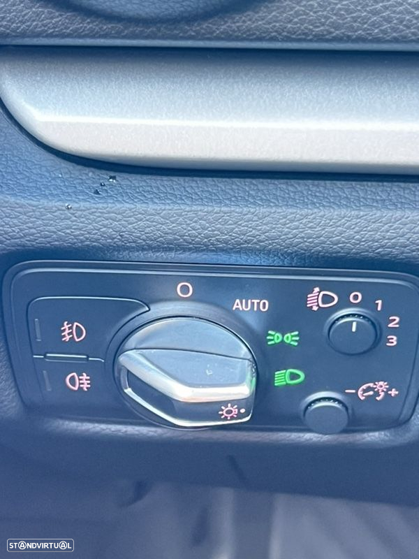 Audi A3 Limousine 2.0 TDI S-line - 22