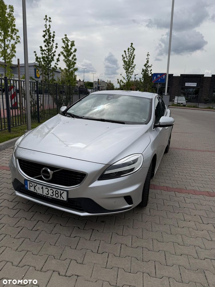 Volvo V40 D2 Drive-E SCR R-Design Momentum - 11
