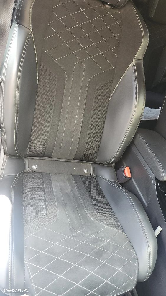 Peugeot 2008 1.5 BlueHDi GT Pack EAT8 - 11