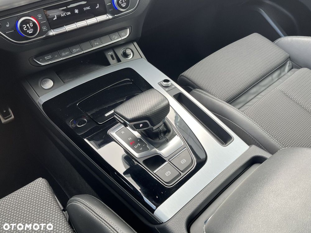 Audi Q5 40 TFSI mHEV Quattro S Line S tronic - 23