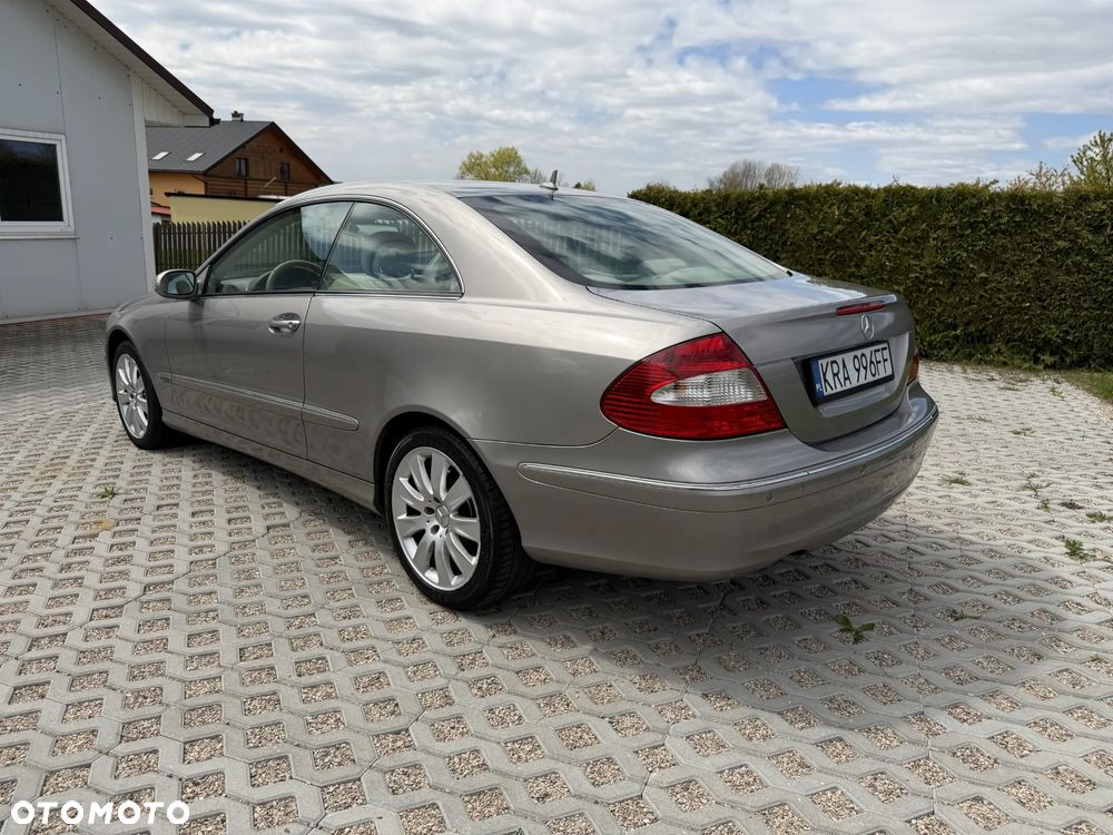 Mercedes-Benz CLK 320 CDI 7G-TRONIC Elegance - 7