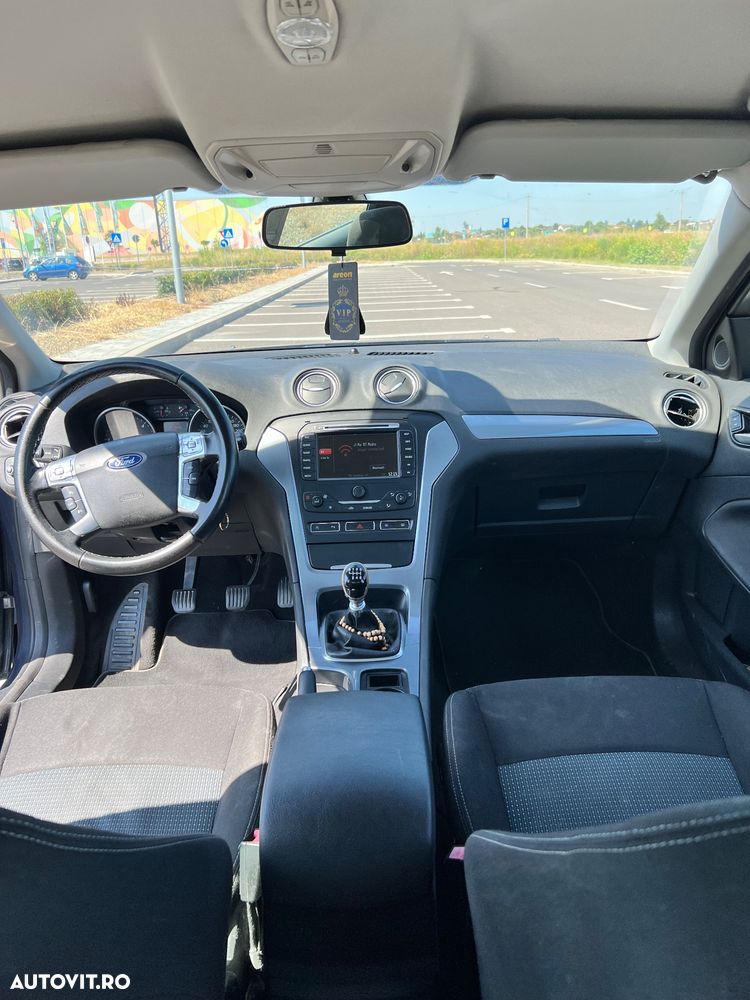 Ford Mondeo - 11