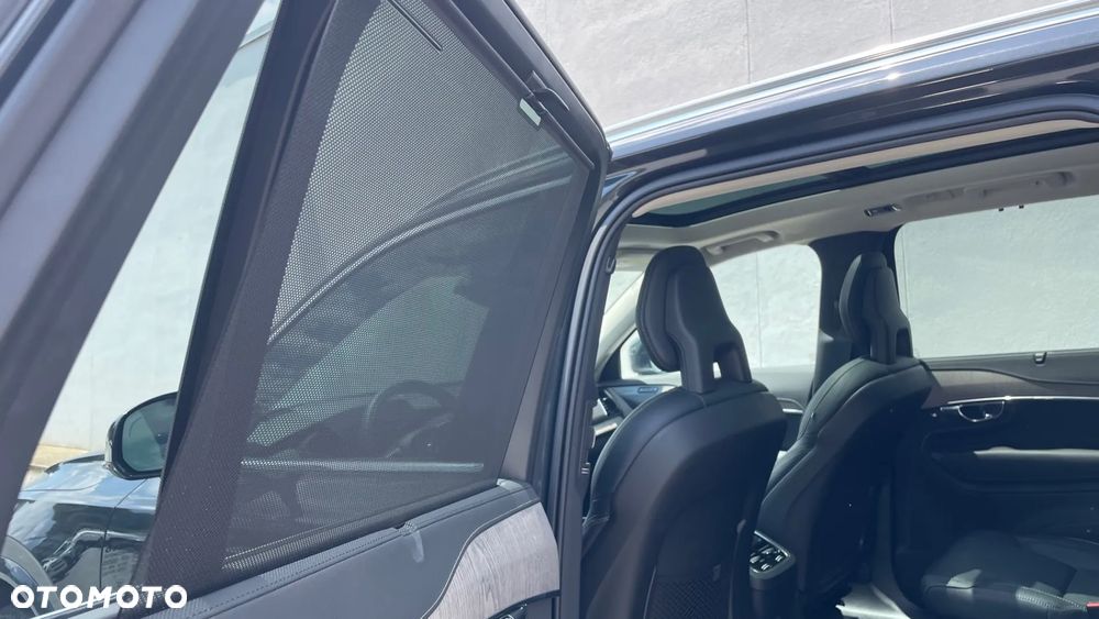 Volvo XC 90 - 23