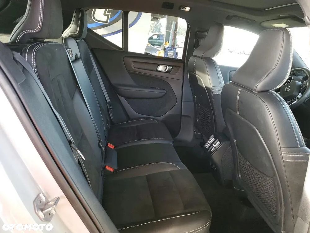 Volvo XC 40 T5 AWD Geartronic R-Design - 9