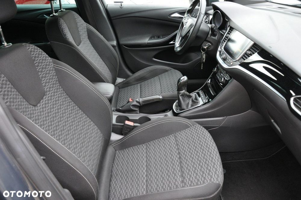 Opel Astra 1.4 T Dynamic - 12