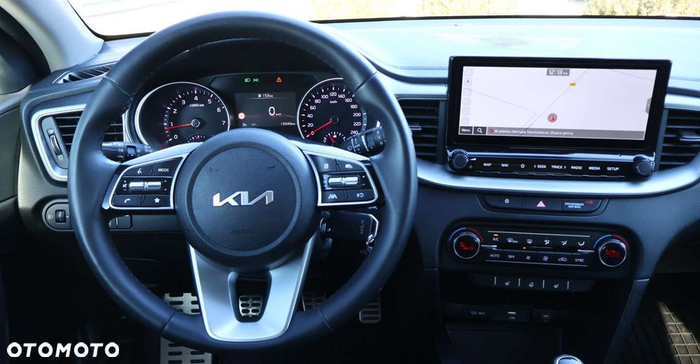 Kia Ceed - 13