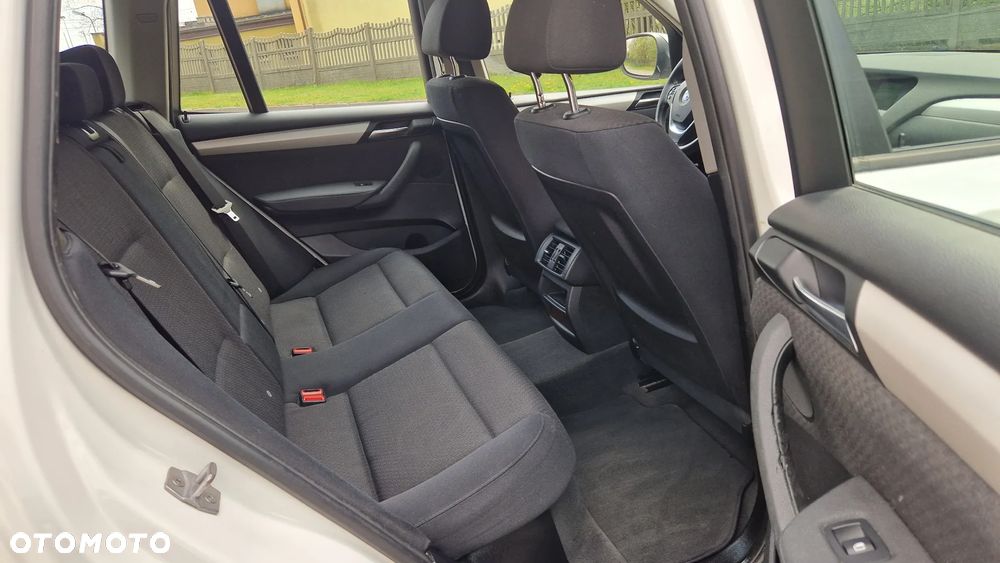 BMW X3 xDrive20d - 11