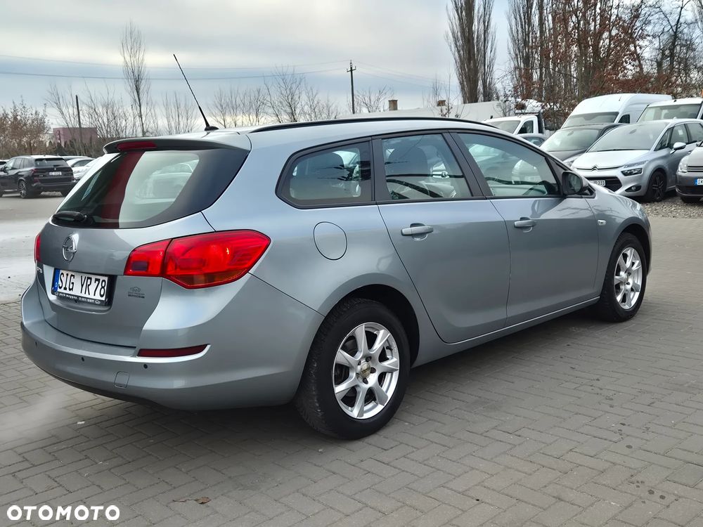 Opel Astra 1.6 Style - 12