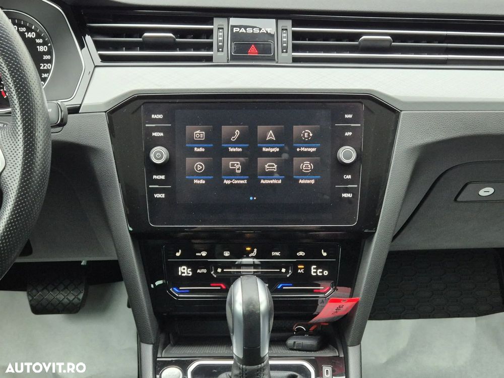 Volkswagen Passat GTE - 22