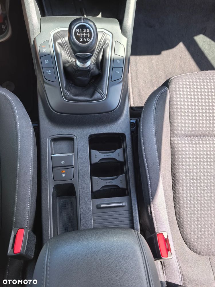Ford Focus 1.5 EcoBlue SCR Connected - 16