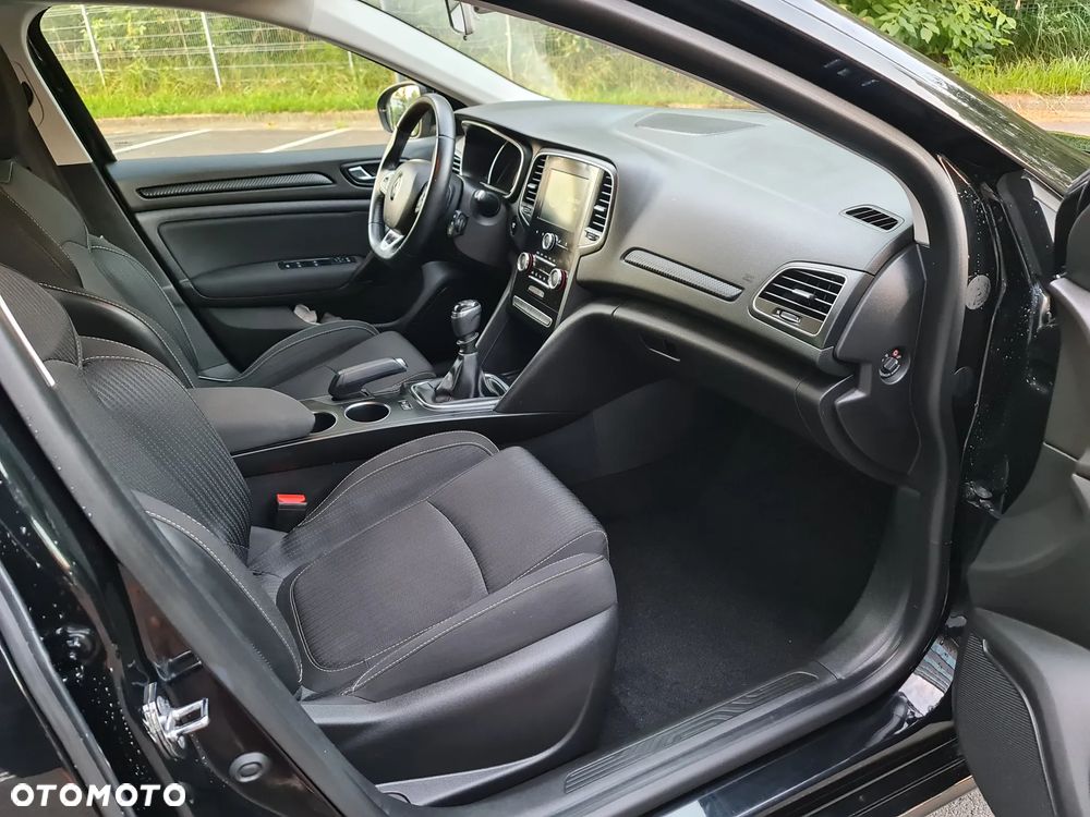 Renault Megane 1.6 SCe Limited - 5