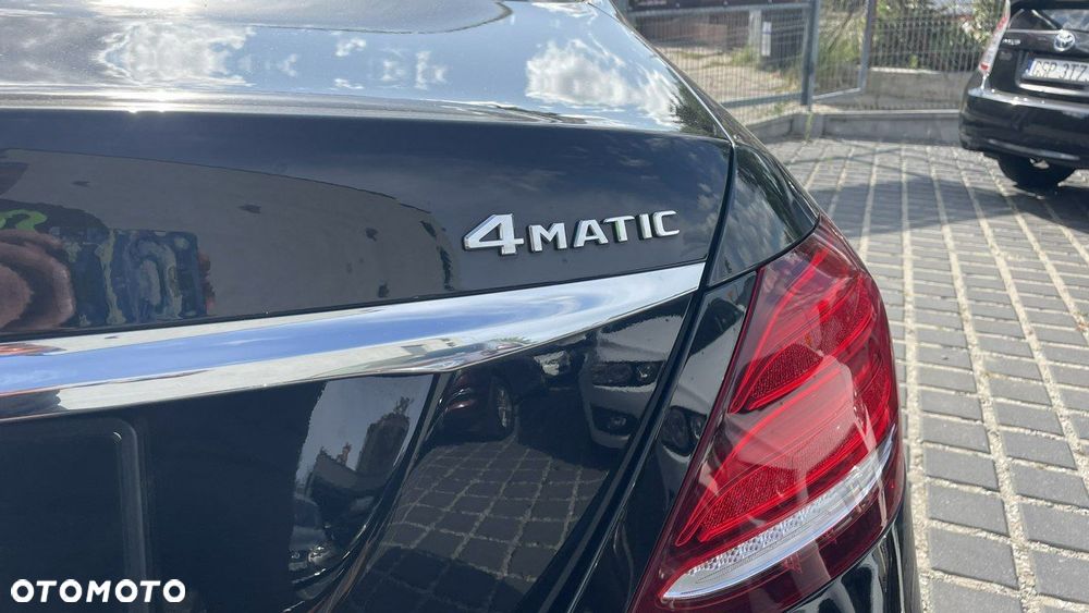 Mercedes-Benz Klasa E - 15