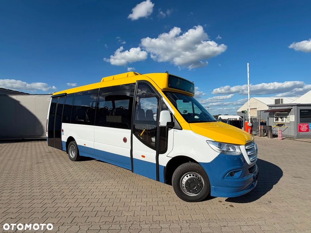 Mercedes-Benz Sprinter 517 - 2
