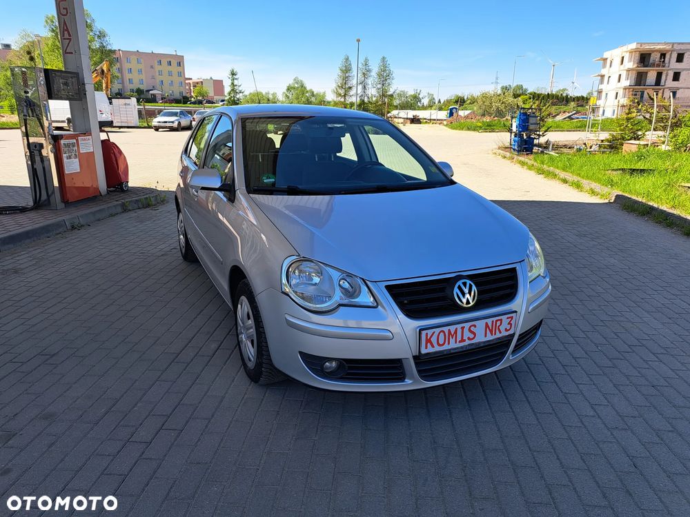 Volkswagen Polo - 2
