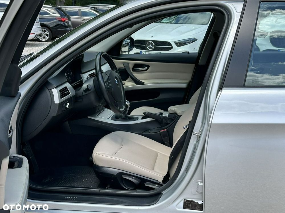 BMW Seria 3 - 11