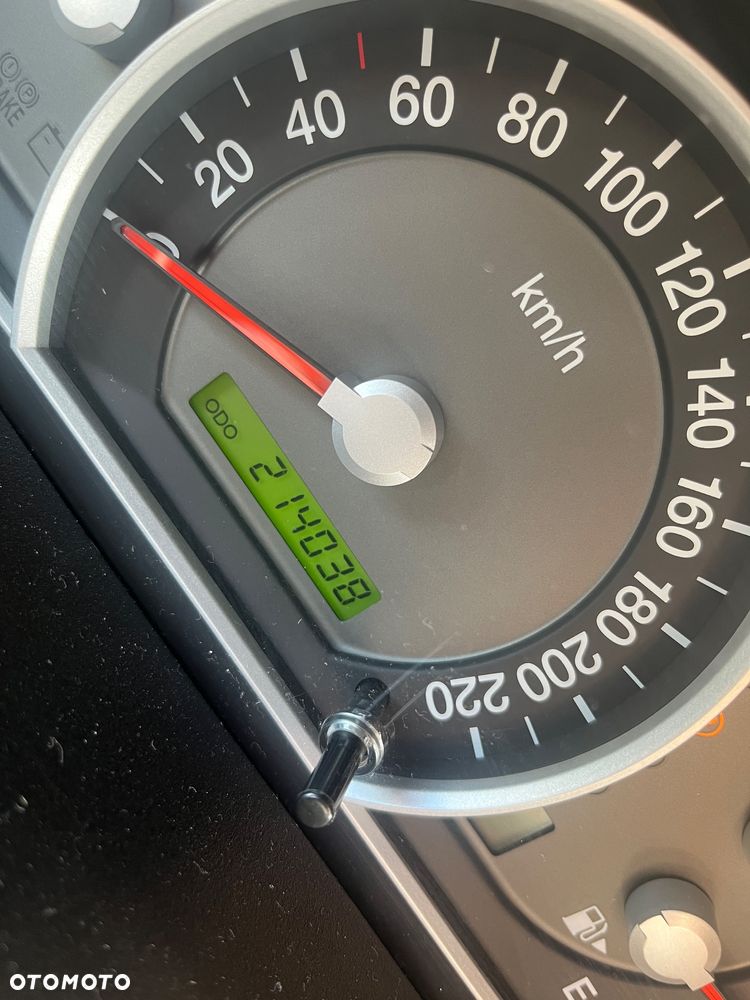 Kia Sorento 3.3 V6 LX - 6