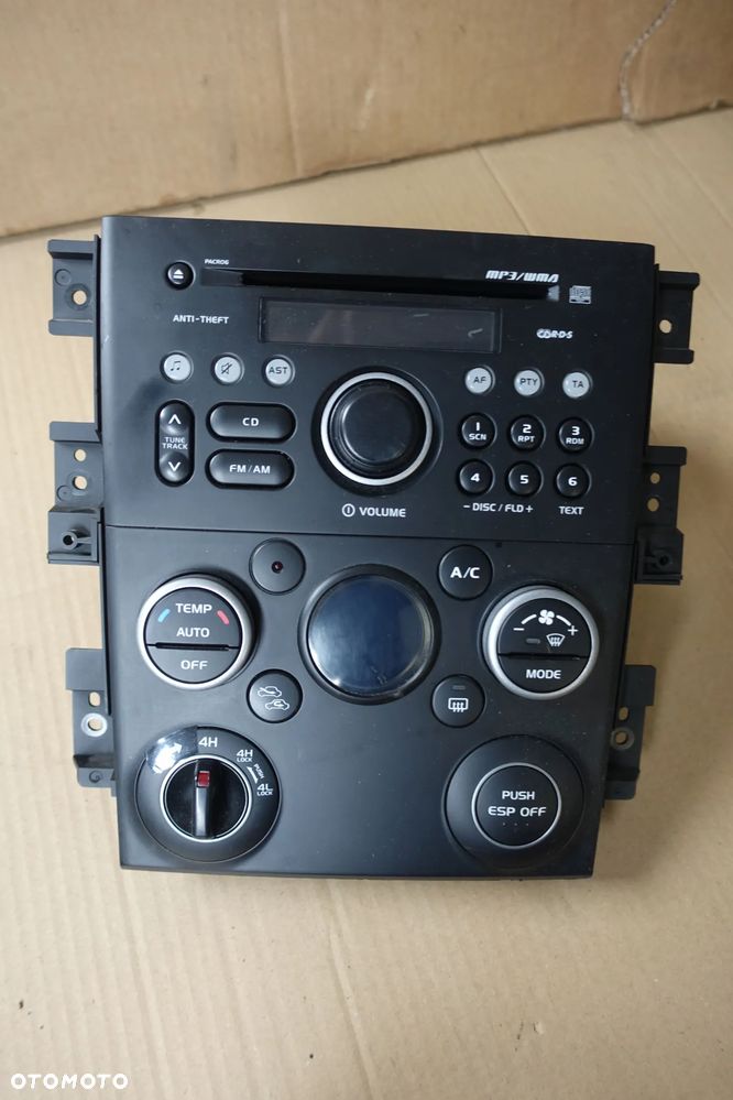 RADIO PANEL NAWIEWU GRAND VITARA II 09r. - 1