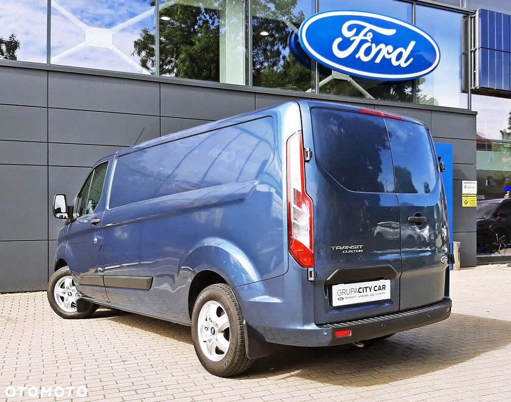 Ford CUSTOM - 15