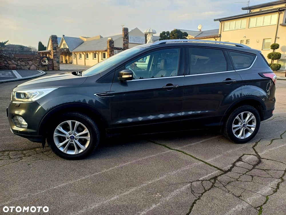 Ford Kuga 1.5 EcoBoost 2x4 Titanium - 5