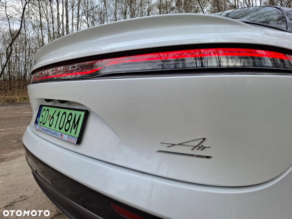 Lucid Air - 10