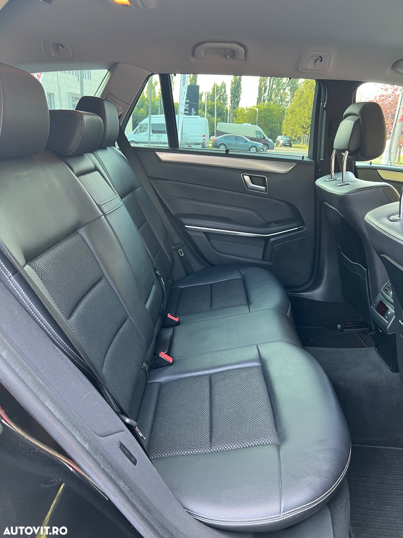 Mercedes-Benz E 250 CDI - 11