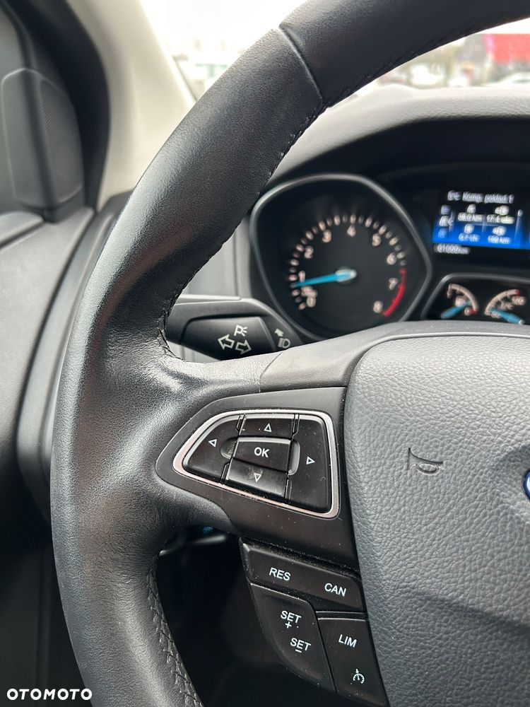 Ford Focus 1.0 EcoBoost Start-Stopp-System TITANIUM STYLE - 13