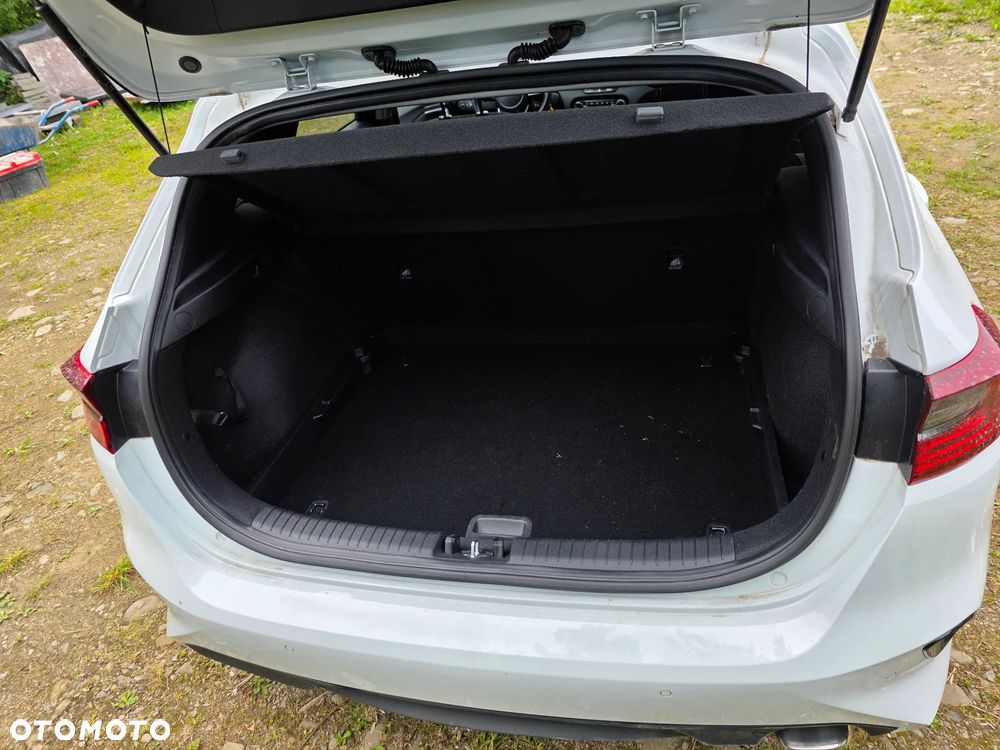 Kia Ceed 1.5 T-GDI M DCT - 15