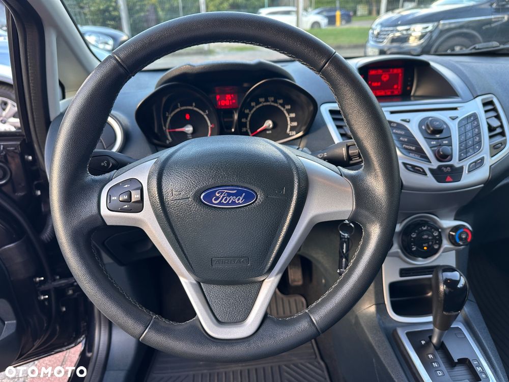 Ford Fiesta 1.4 Autom Titanium - 7
