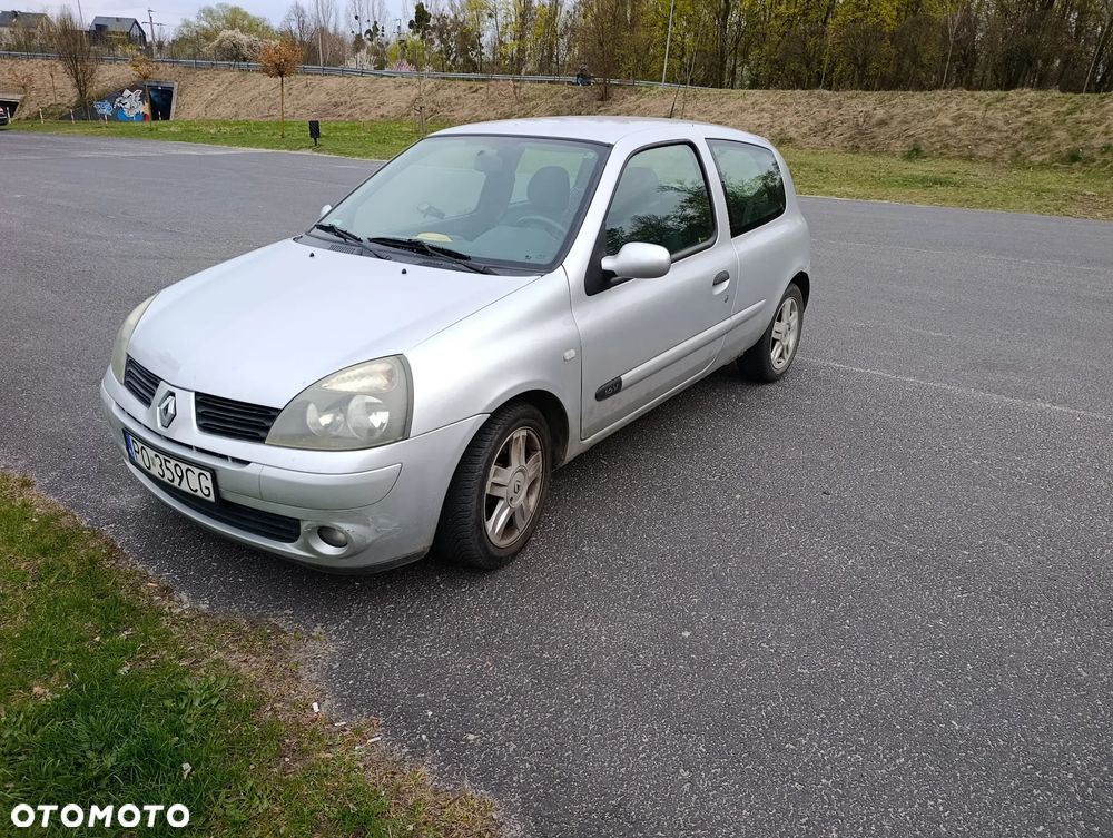 Renault Clio - 2