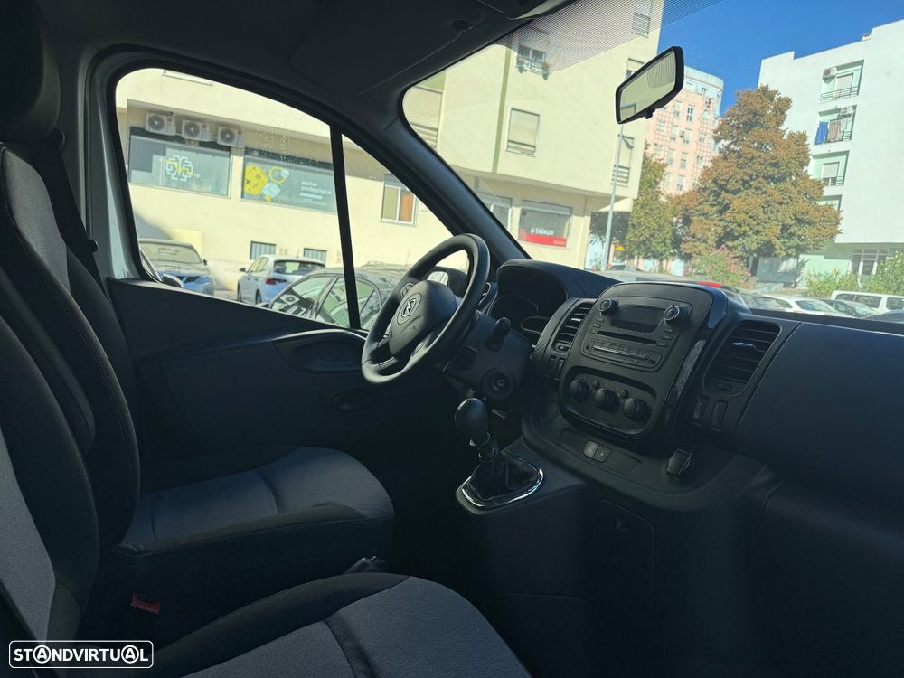 Opel Vivaro 2019 photo 2