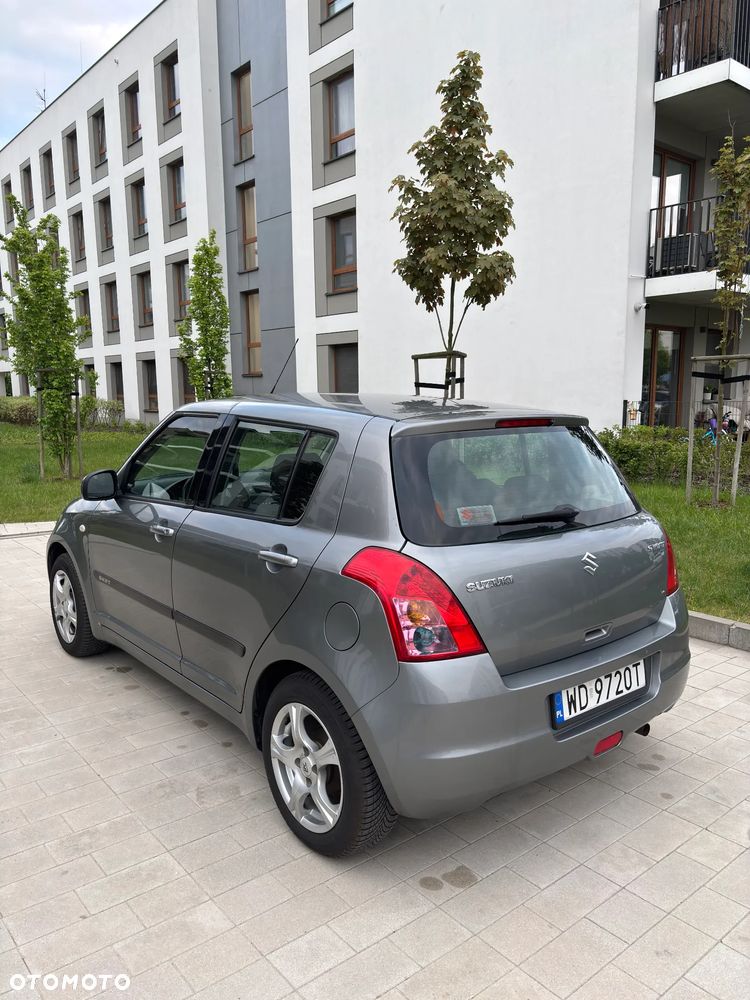 Suzuki Swift - 7
